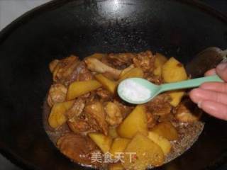 土豆烧童子鸡的做法步骤：10