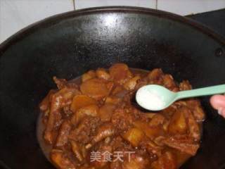 土豆烧童子鸡的做法步骤：11