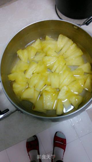 菠萝罐头的做法步骤：3