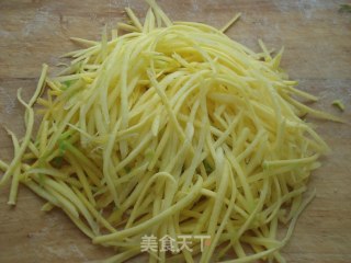 肉炒胡萝卜的做法步骤：3