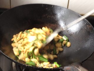 炒豆瓣的做法步骤：6