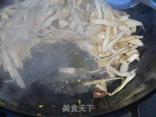 手撕杏鲍菇的做法步骤：3