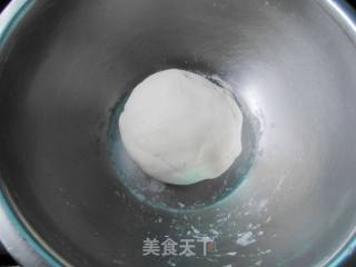 泡菜五花肉披萨的做法步骤：2