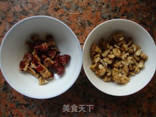 花生核桃红枣浆的做法步骤：2