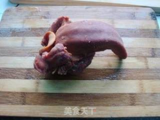 尖椒炒卤猪舌的做法步骤：1
