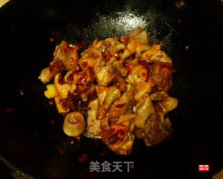 皮带面大盘鸡的做法步骤：7