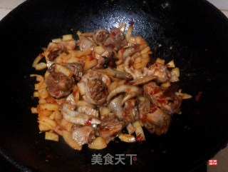 皮带面大盘鸡的做法步骤：8