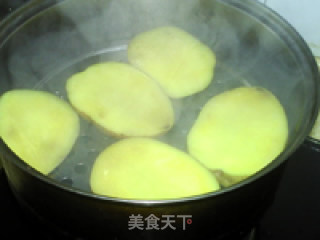 土豆泥批萨的做法步骤：2