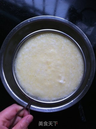 鲜榨菠萝汁的做法步骤：6