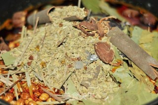 自制火锅基础底料的做法步骤：13