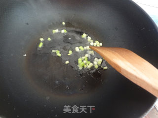 西红柿炒花菜的做法步骤：2