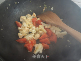 西红柿炒花菜的做法步骤：4