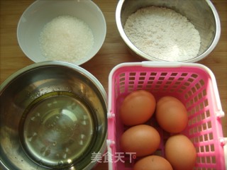 戚风海绵蛋糕的做法步骤：1