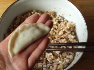 山药锅贴的做法步骤：6