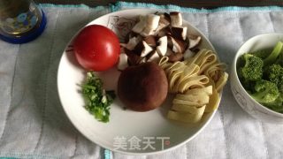 蔬菜瘦身汤的做法步骤：1