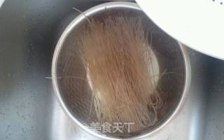 蚂蚁上树的做法步骤：1