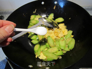 黄瓜片炒鸡蛋的做法步骤：8
