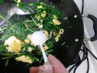 韭菜炒鸡蛋的做法步骤：7