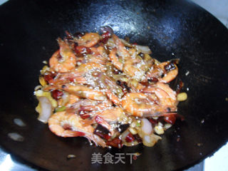 炒虾的做法步骤：5