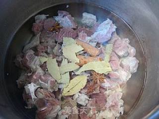 罗宋汤的做法步骤：1