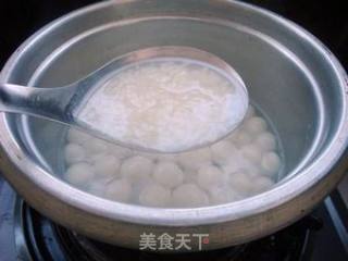 甜酒蛋花圆子的做法步骤：3