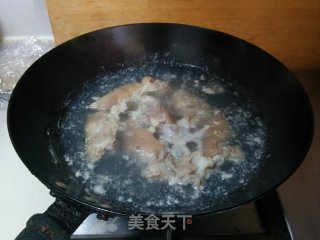 【海带炖猪蹄】——简单而不失美味的做法步骤：3