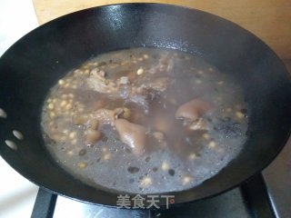 【海带炖猪蹄】——简单而不失美味的做法步骤：7