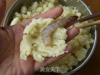 土豆虾球的做法步骤：5