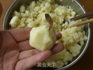 土豆虾球的做法步骤：6