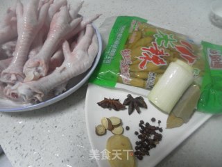 泡椒凤爪的做法步骤：1