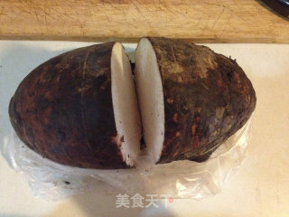 槟榔芋焖鸡的做法步骤：1