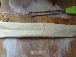 千层葱油饼的做法步骤：9