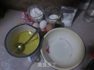 巧克力酱夹心豆浆蛋糕的做法步骤：1