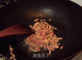 紫菜头炒肉丝的做法步骤：5