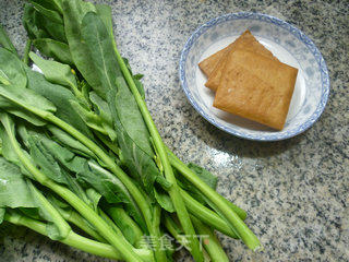 香干炒油菜蕻的做法步骤：1