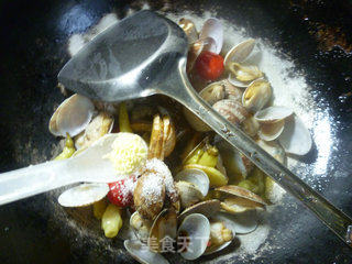 泡椒花蛤的做法步骤：10