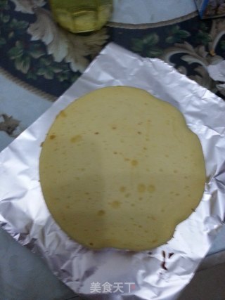 草莓奶油蛋糕（电饭煲做的）的做法步骤：19
