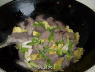 鸡蛋炒疙瘩的做法步骤：4