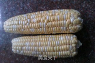 玉米排骨汤的做法步骤：1