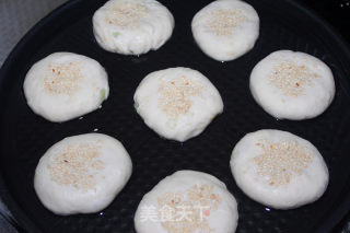 葱油发面饼的做法步骤：11