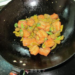 鱼香酸辣肉的做法步骤：7