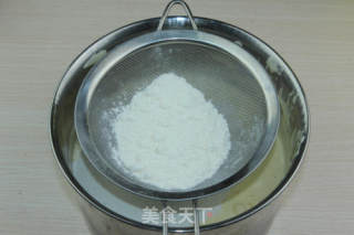 海绵蛋糕——慕斯蛋糕的必备搭配的做法步骤：4