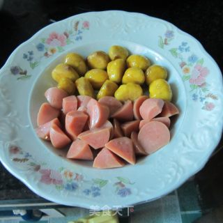 板粟炒火腿的做法步骤：1