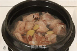 补钙养颜正当时--鲜藕红枣排骨汤的做法步骤：7