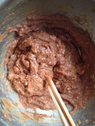 荠菜猪肉馄饨的做法步骤：1