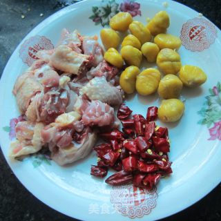 香辣粟子鸡的做法步骤：1