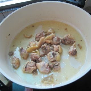 香辣粟子鸡的做法步骤：3