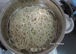 香菇卤面的做法步骤：3