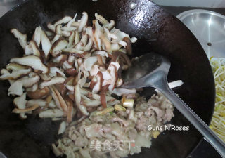 香菇卤面的做法步骤：7