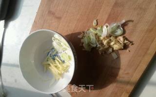 清蒸多宝鱼的做法步骤：1